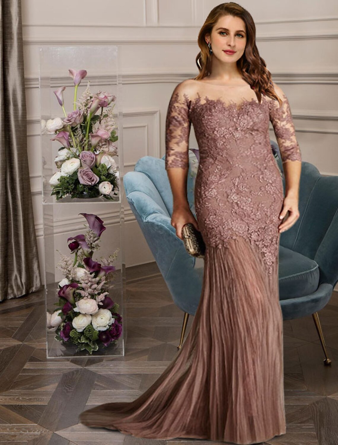 Elegant plus size mermaid mother of the bride dress in navy blue with lace appliques.