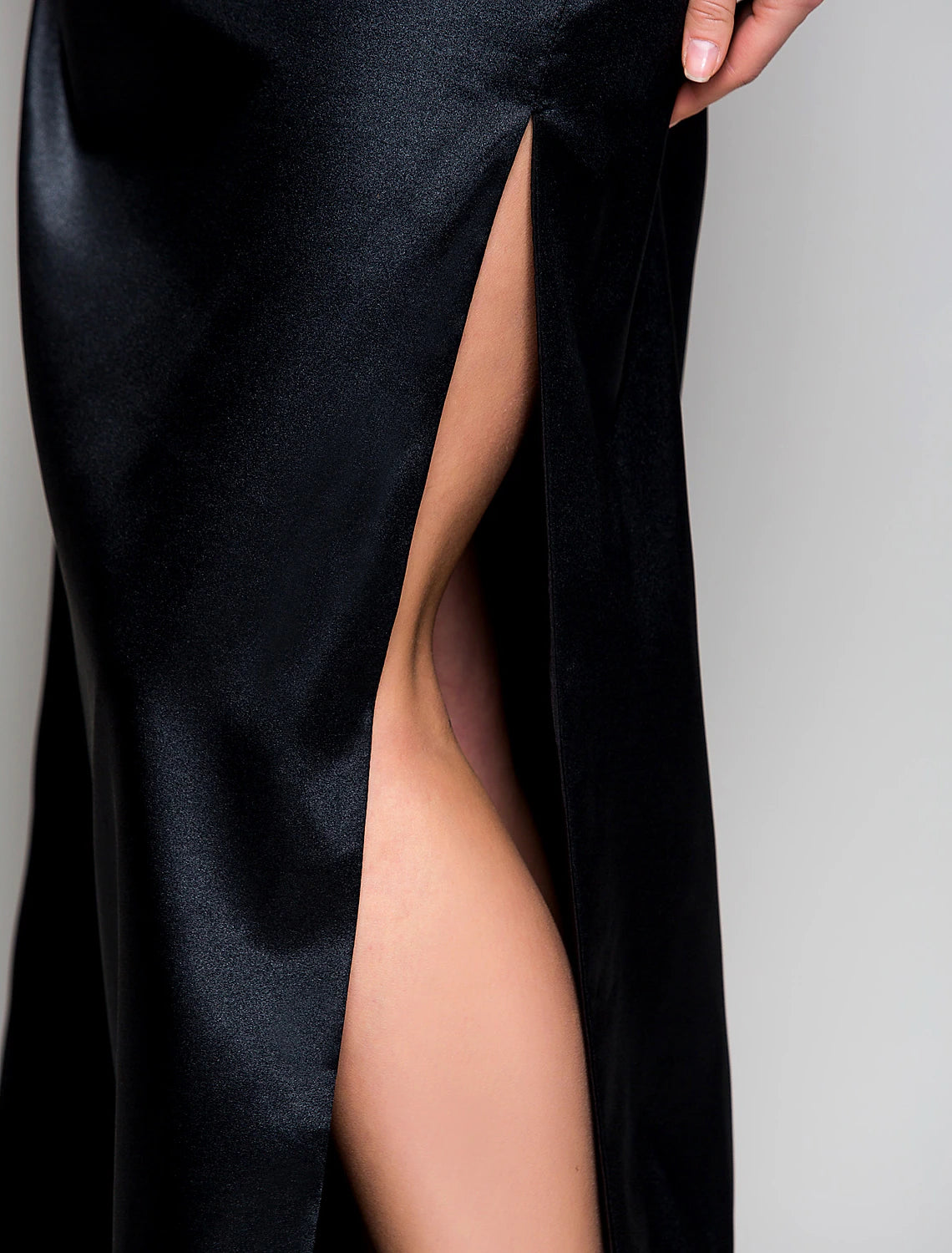 Another full view of the Weitese Sheath Column dress, emphasizing its elegant drape.