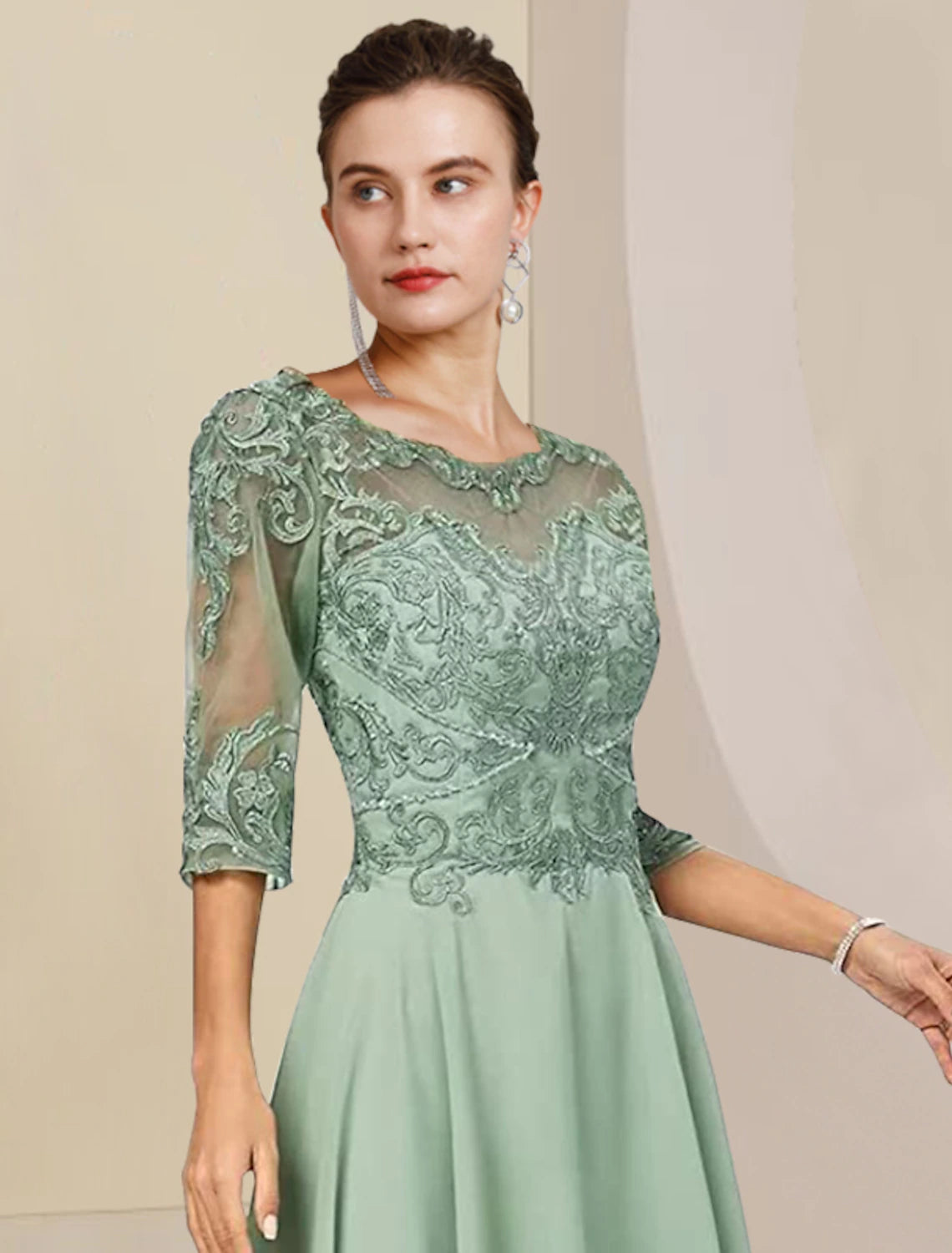 Asymmetrical high-low tea length skirt of the chiffon lace dress.