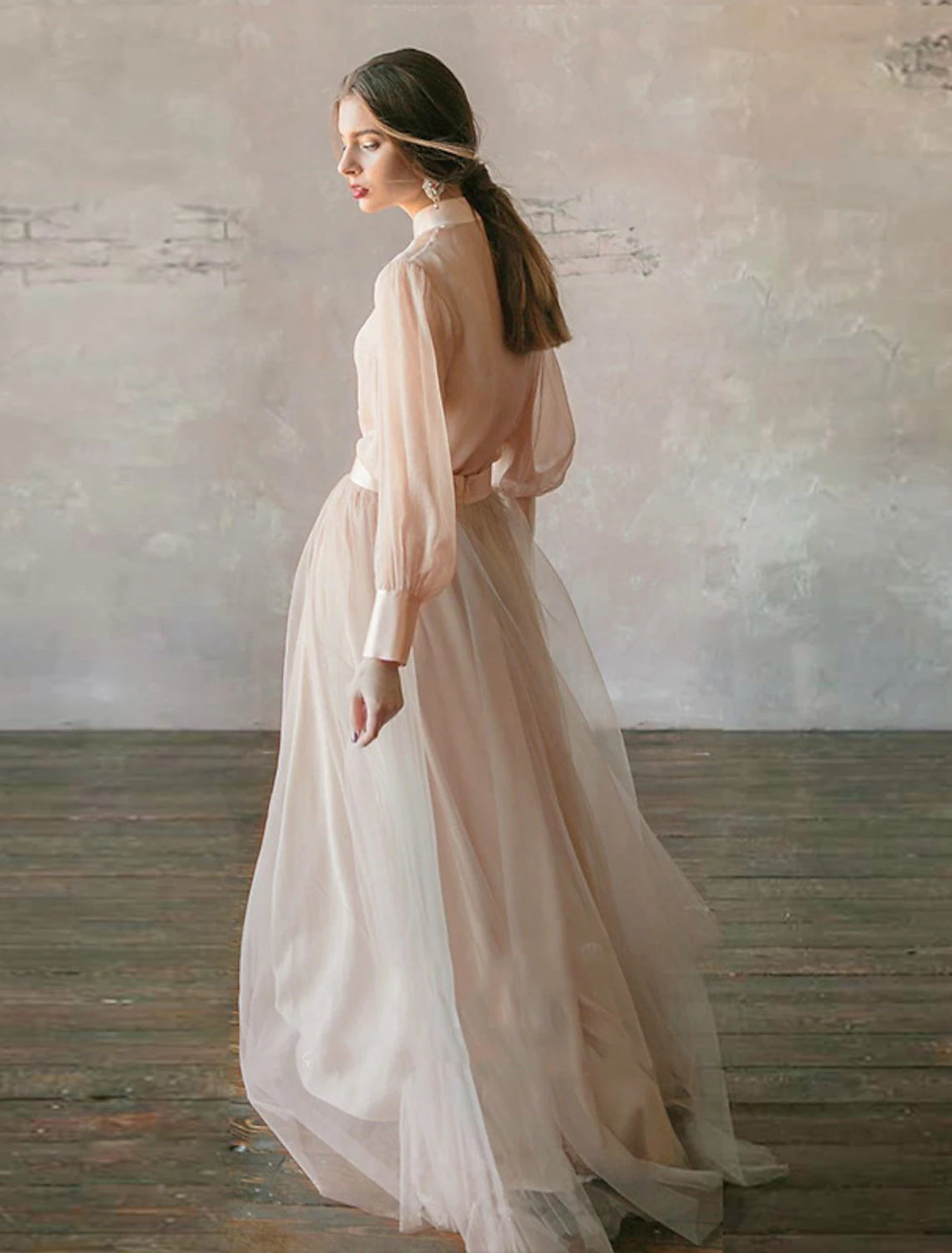 Side view of Weitese two-piece dress, highlighting the tiered chiffon skirt.