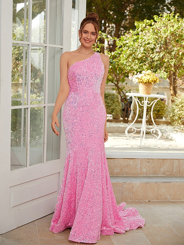 Weitese velvet sequin one-shoulder sheath column prom dress, back view highlighting the sweep train.