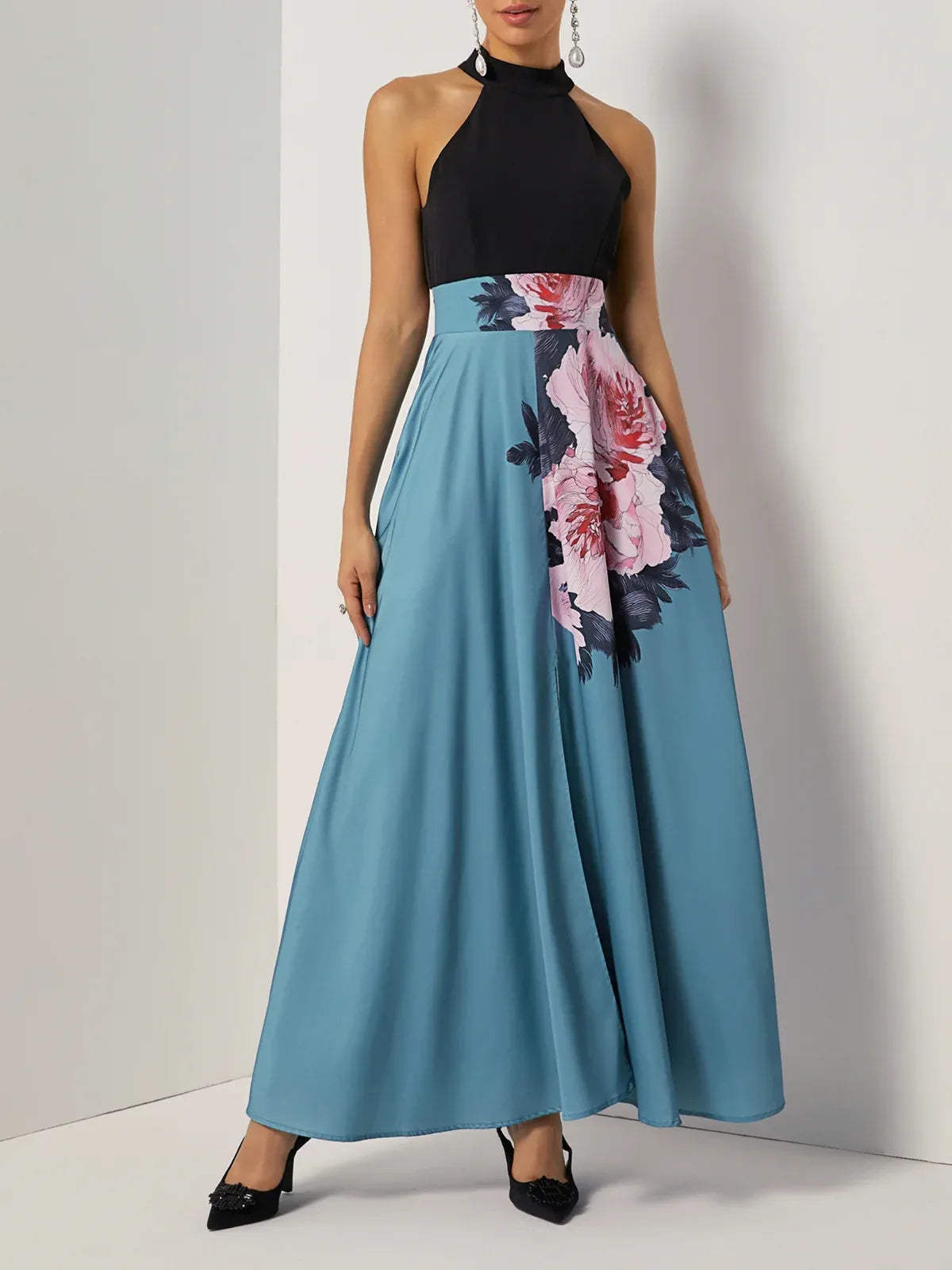 Elegant A-Line Halter Sleeveless Zipper Up Floor-Length Evening Dress