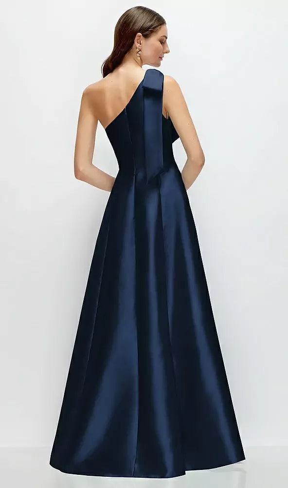 Elegant A-Line One Shoulder Sleeveless Backless Floor-Length Mother of the Bride Dress