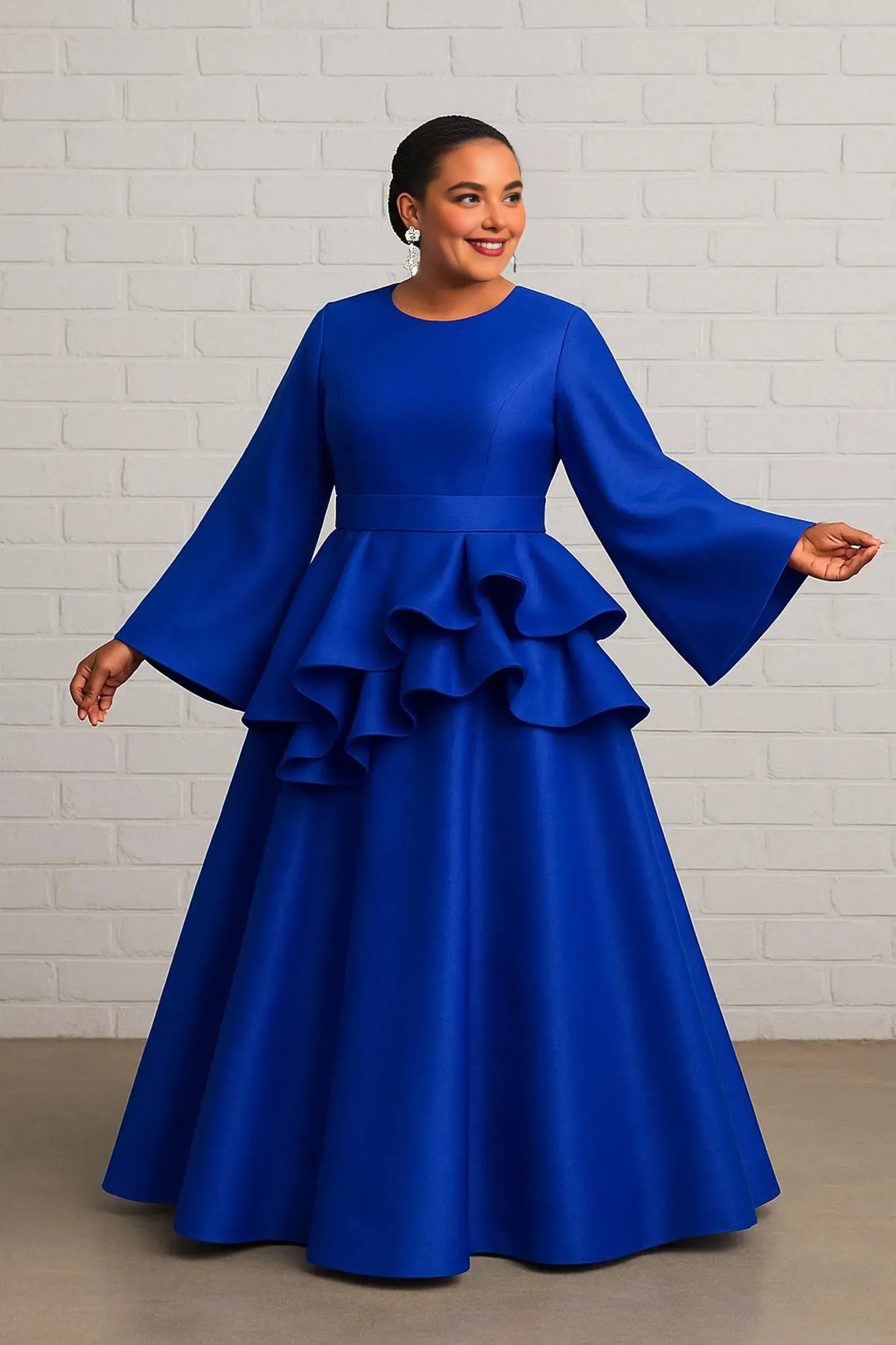 Elegant A-Line Scoop Neck Long Sleeve Pleated Satin Floor-Length Plus Size Prom Dress