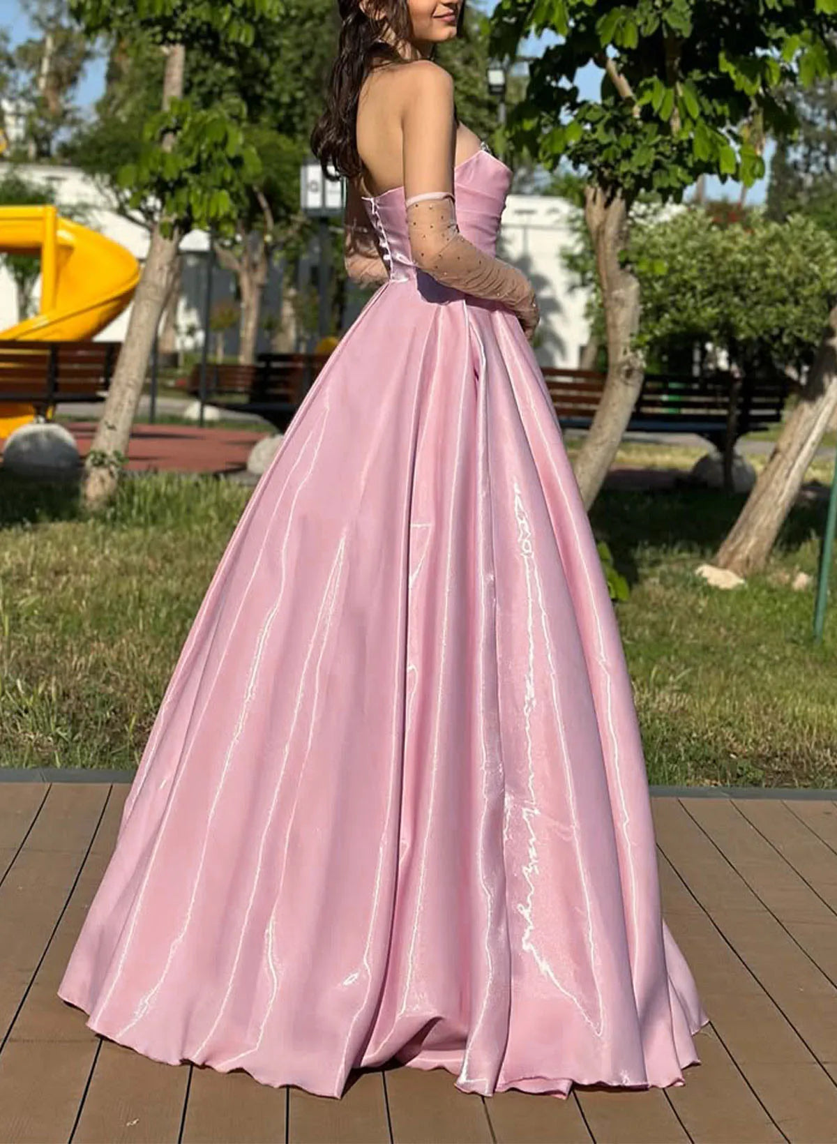 Elegant A-Line Sweetheart Sleeveless Pleated Backless Satin Floor Length Prom Dress
