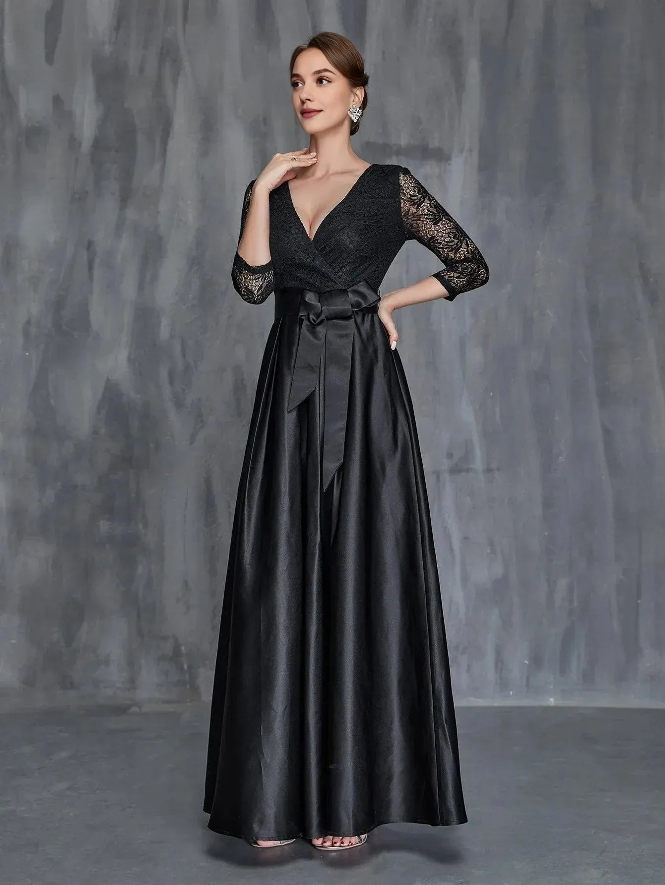 Elegant A-Line V Neck Long Sleeve Zipper Up Floor-Length Prom Dress