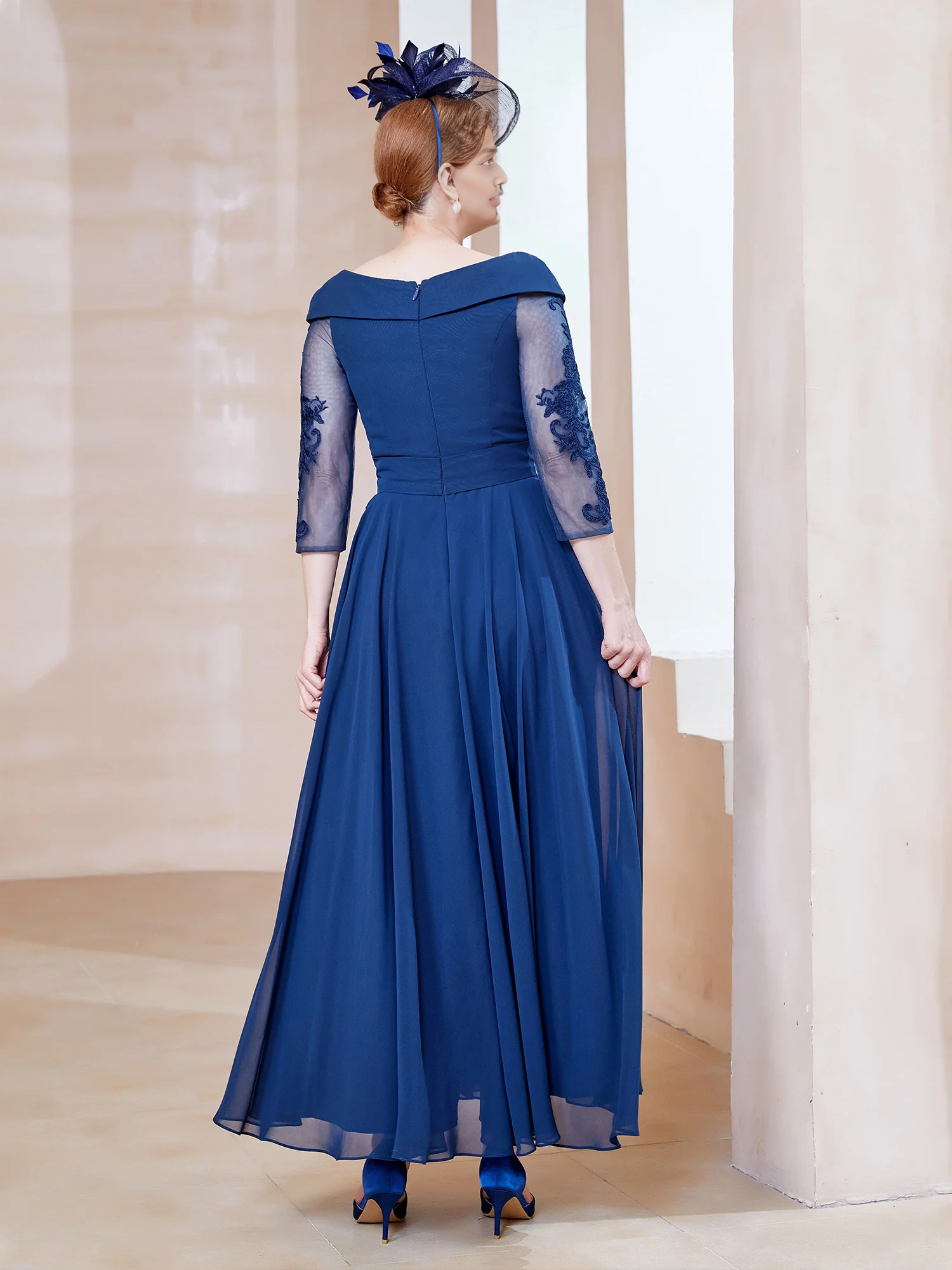 Robe de mère de la mariée élégante en mousseline de soie, coupe trapèze, col en V, longueur cheville, manches longues