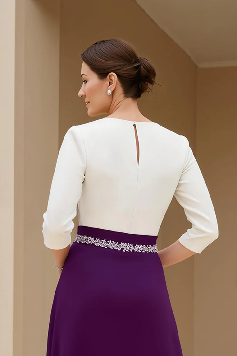 Elegant A Line Boat Neck Long Sleeve Scoop Back Tea-Length Mother of the Bride Dress