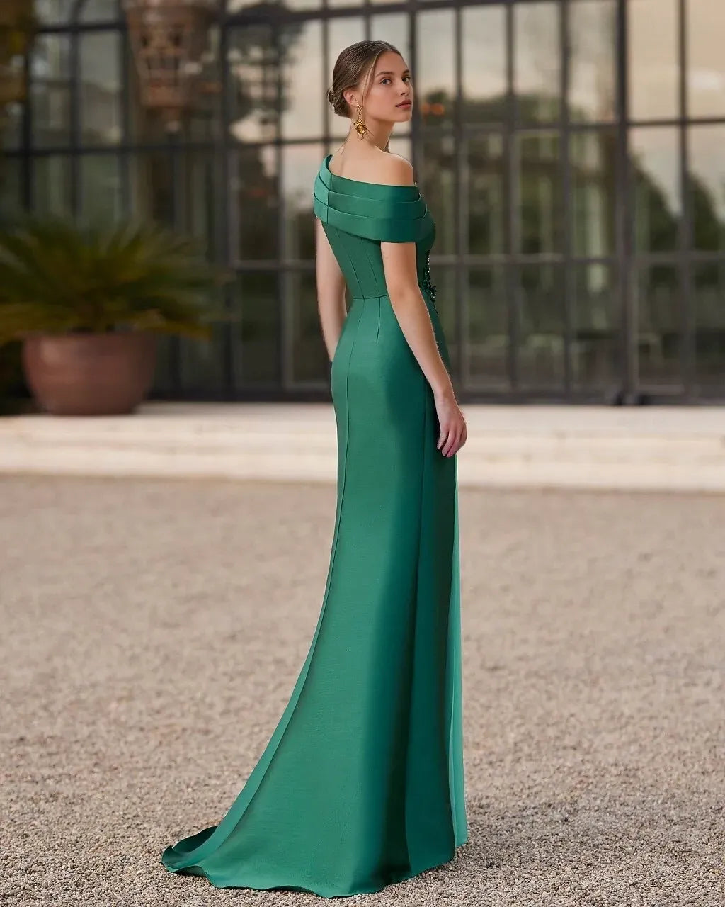 Elegant Ball Gown Short Sleeve One Shoulder Satin Appliques Floor-Length Mother Of The Bride Dress