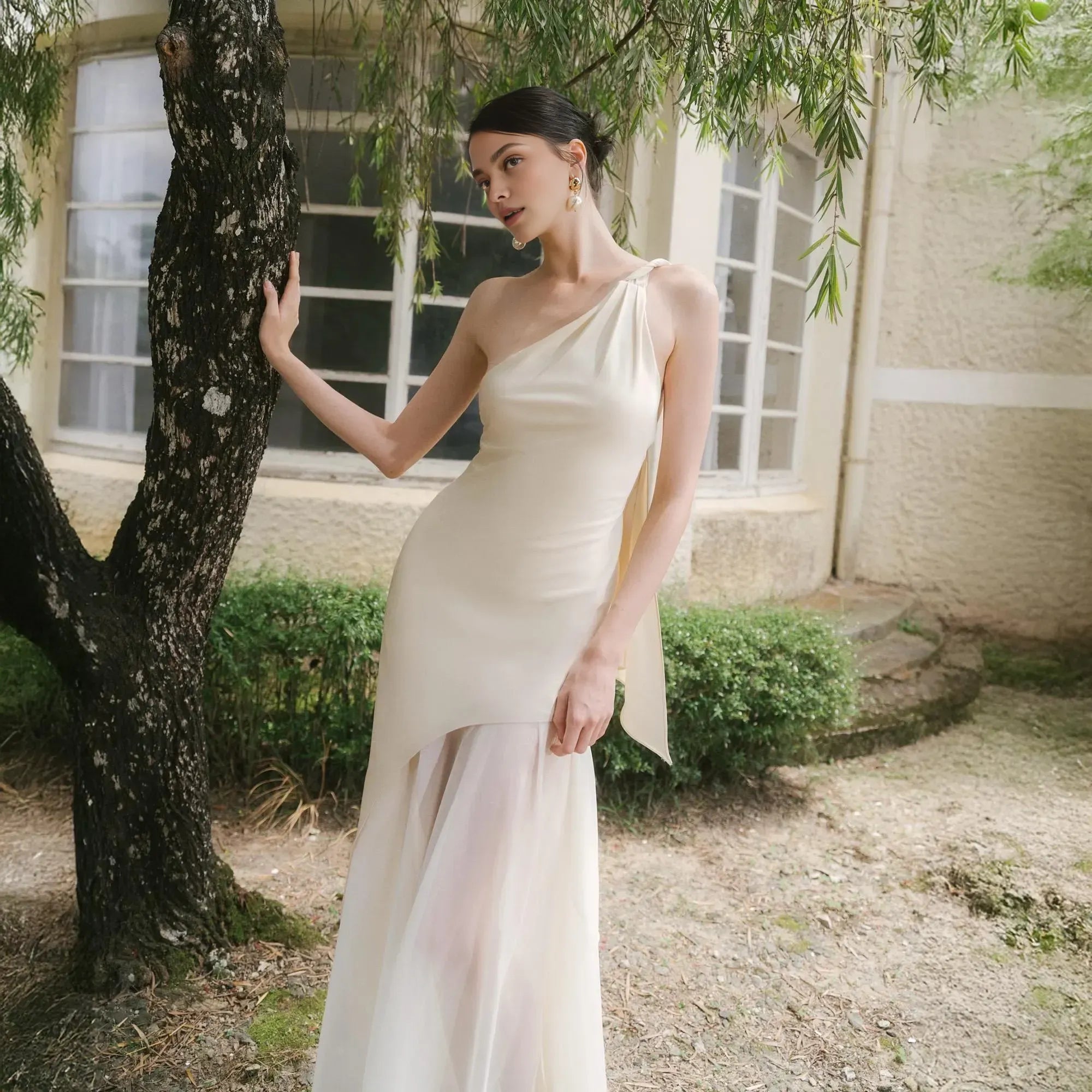 Elegant Mermaid/Trumpet One Shoulder Sleeveless Backless Satin Floor-Length Prom Dress