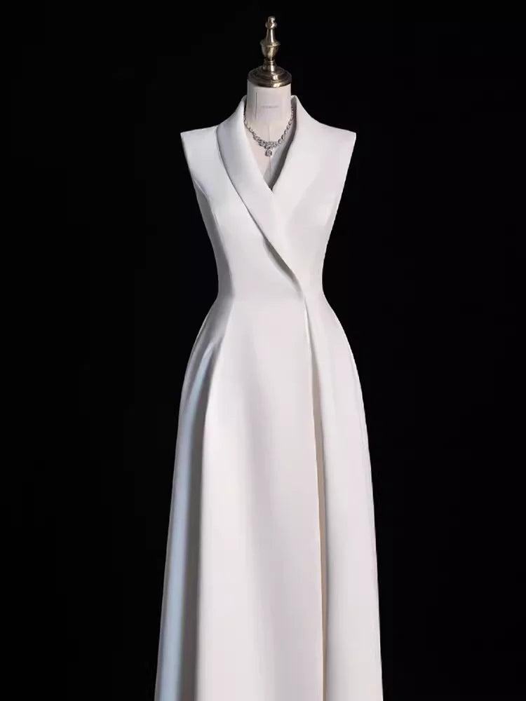 Robe de soirée élégante en satin à épaules dénudées et col en V, robe de bal longue