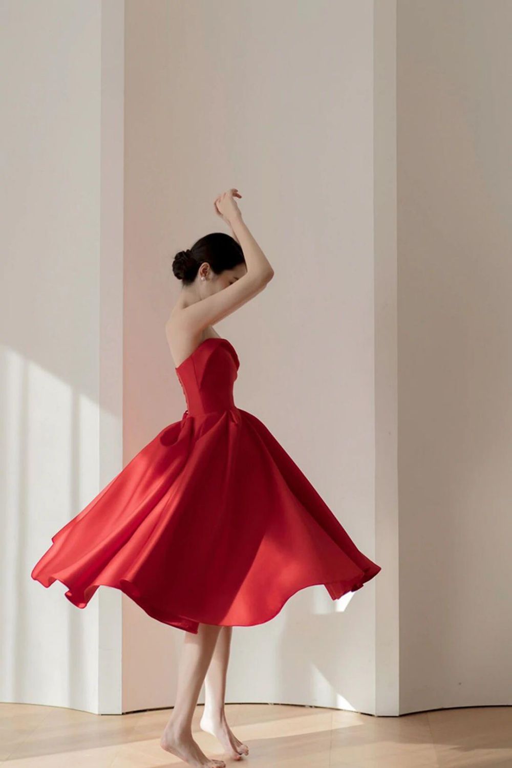 Weitese Elegant Red A-line Homecoming Dress With Pleat