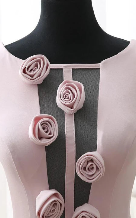 Robe de bal élégante, col rond, coupe trapèze, longueur thé, dos nu, sans manches 