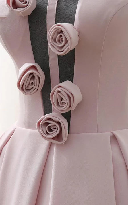 Robe de bal élégante, col rond, coupe trapèze, longueur thé, dos nu, sans manches 