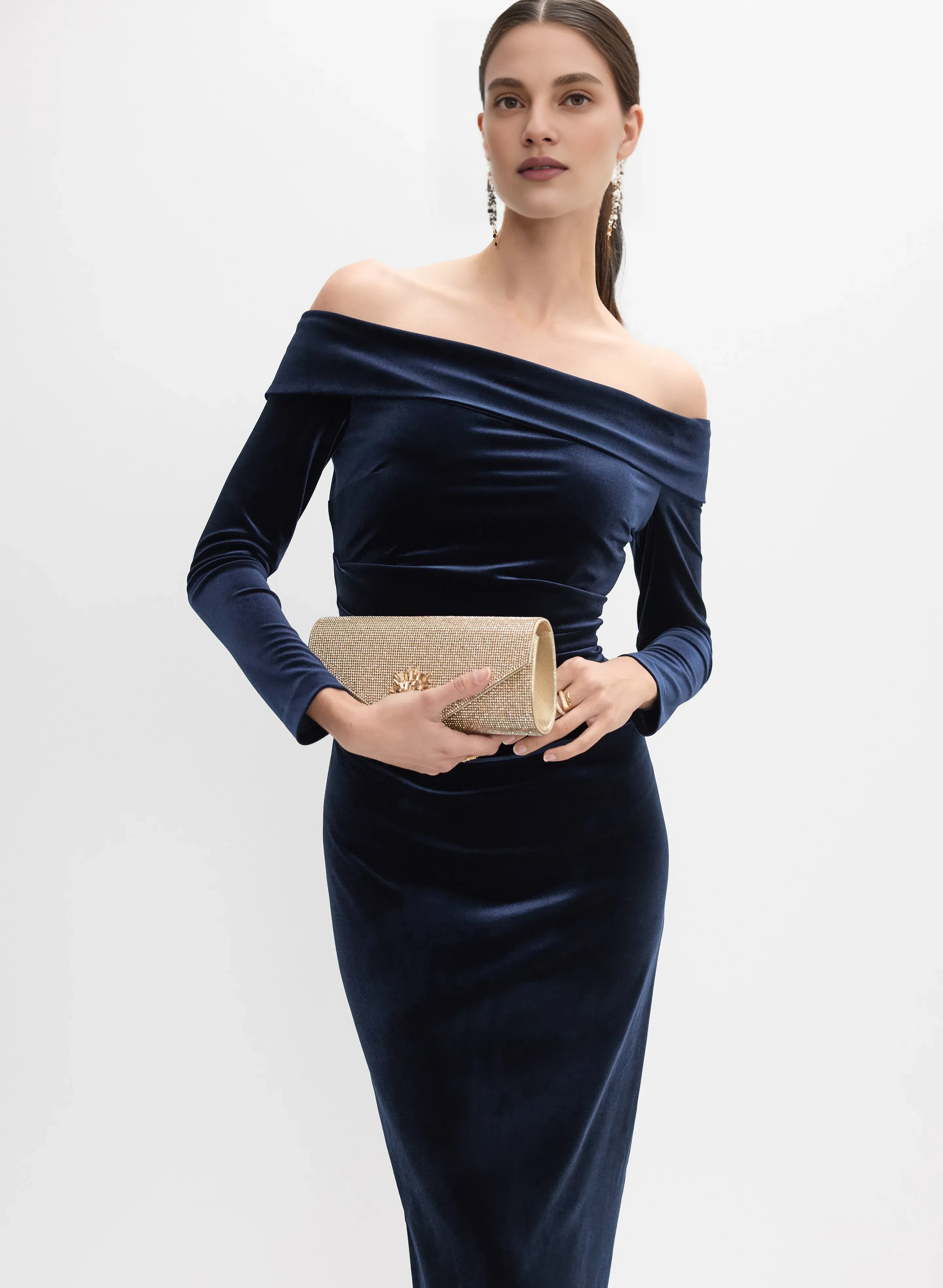 Elegant Sheath Off the Shoulder Long Sleeve Velvet Floor-Length Prom Dress