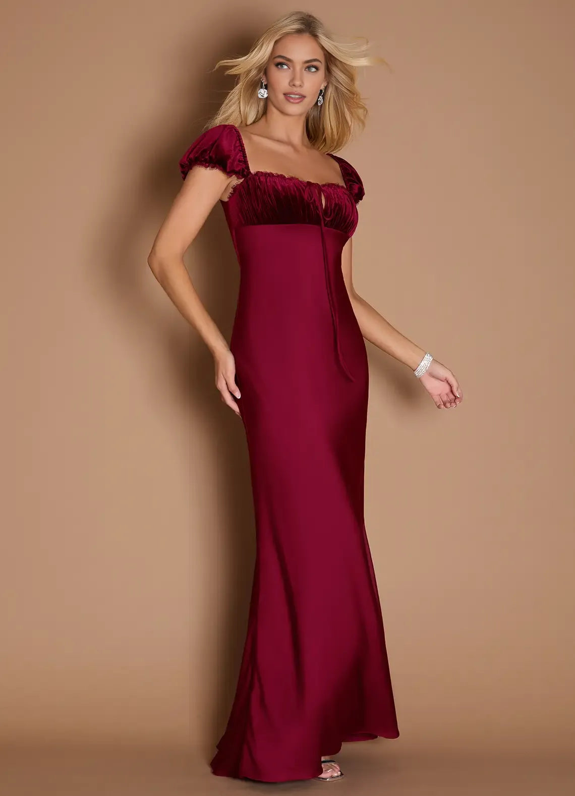 Elegant Sheath Square Neck Cap Sleeve Backless Floor-Length Evening Dress