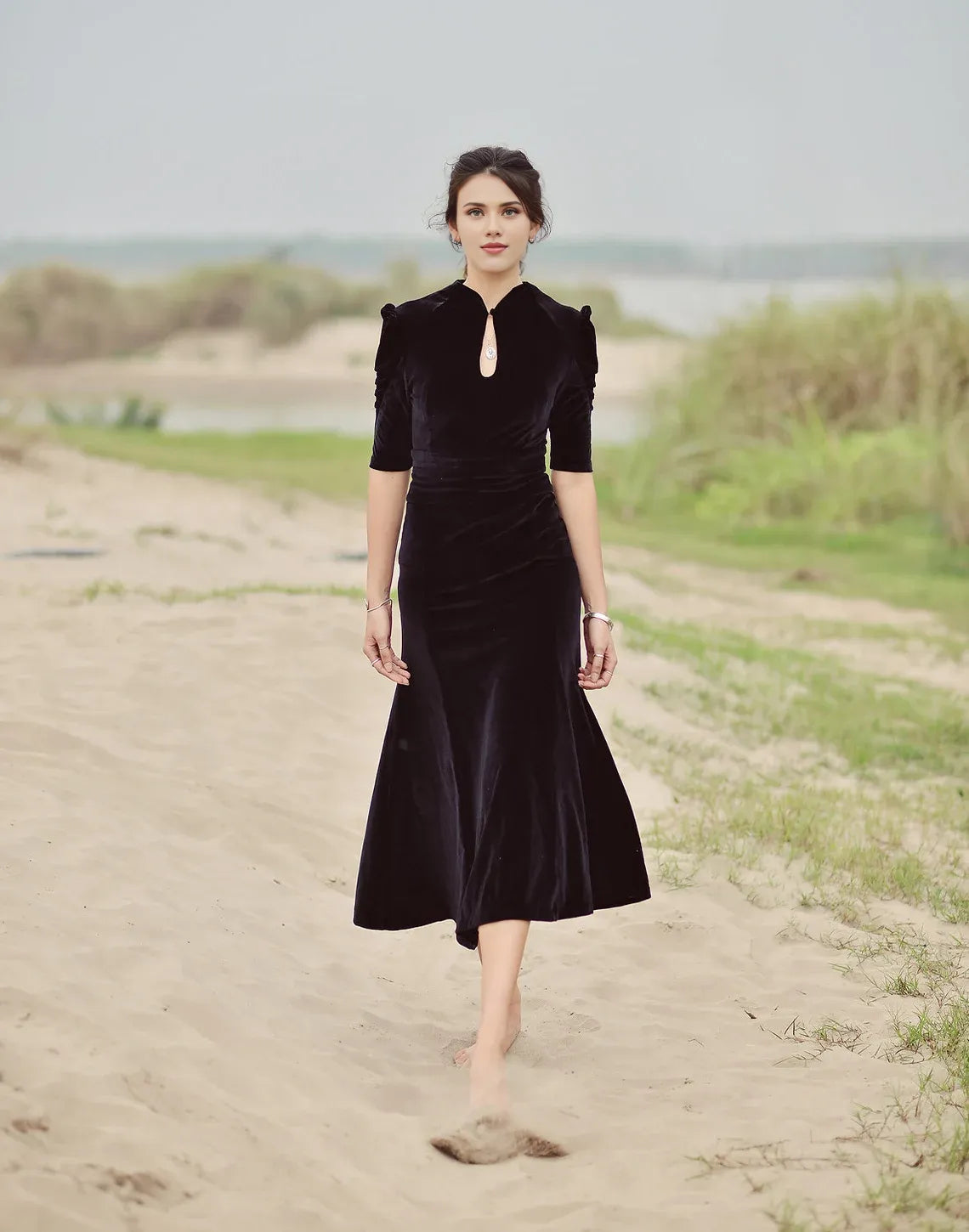 Elegant Short Sleeves Evening Dress Velvet Dress Black Women Velvet Dress Velvet Formal Dress