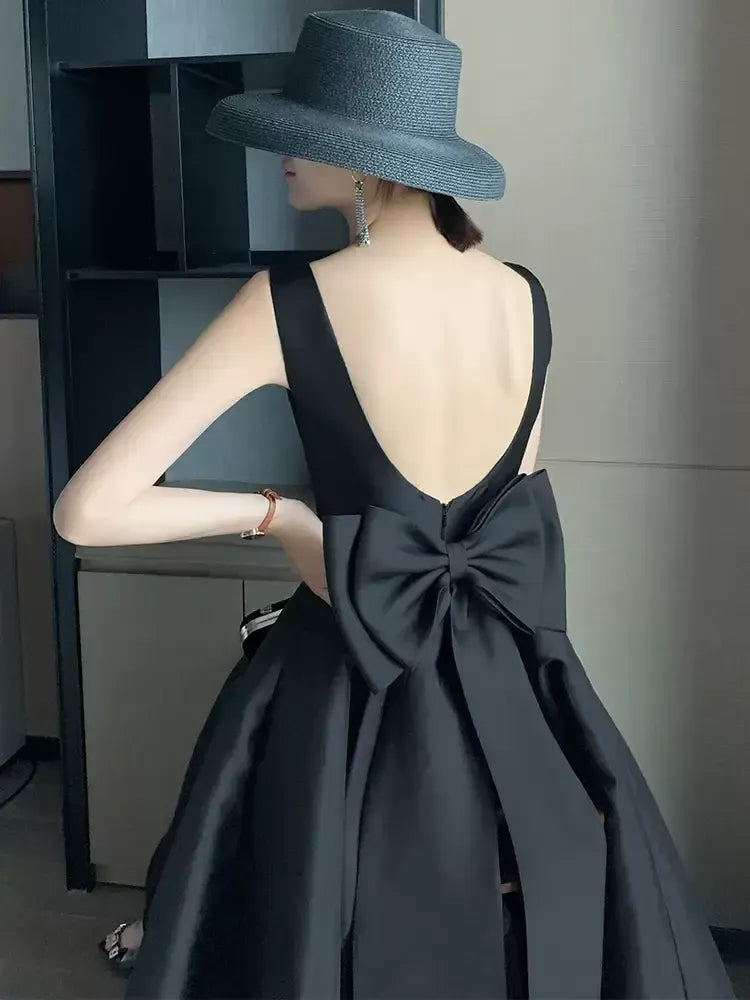 Elegant Square Neck Sleeveless A-Line Pleated Satin Ankle Length Party Dress