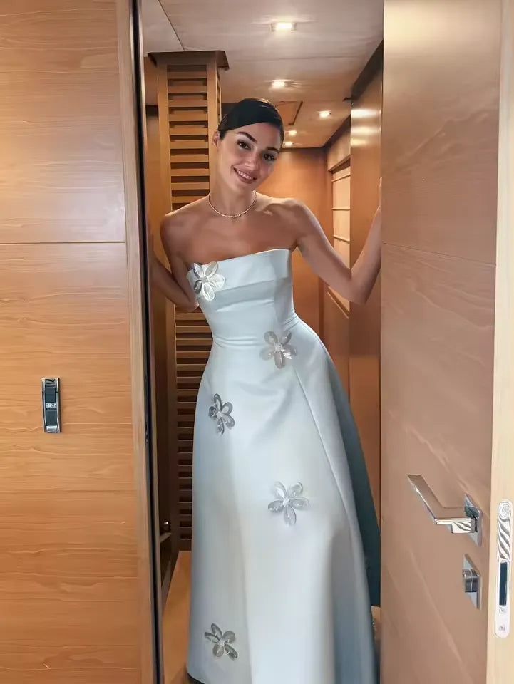 Elegant Strapless Sleeveless A Line 3D Floral Satin Floor Length Prom Dress