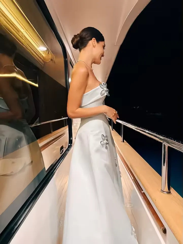 Elegant Strapless Sleeveless A Line 3D Floral Satin Floor Length Prom Dress