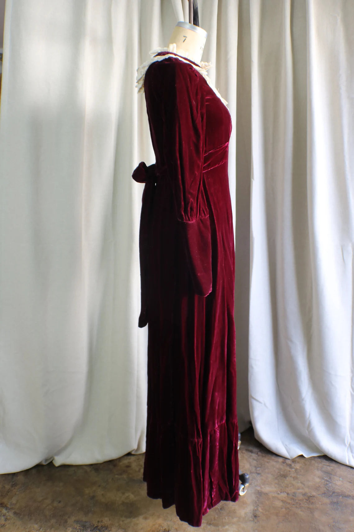 Elegant Style Velvet Dress Dark Red Velvet and Lace Gown Long Sleeve Maxi Women's Evening Dress
