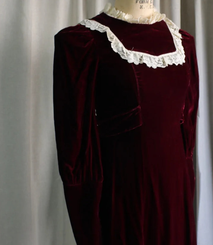 Elegant Style Velvet Dress Dark Red Velvet and Lace Gown Long Sleeve Maxi Women's Evening Dress