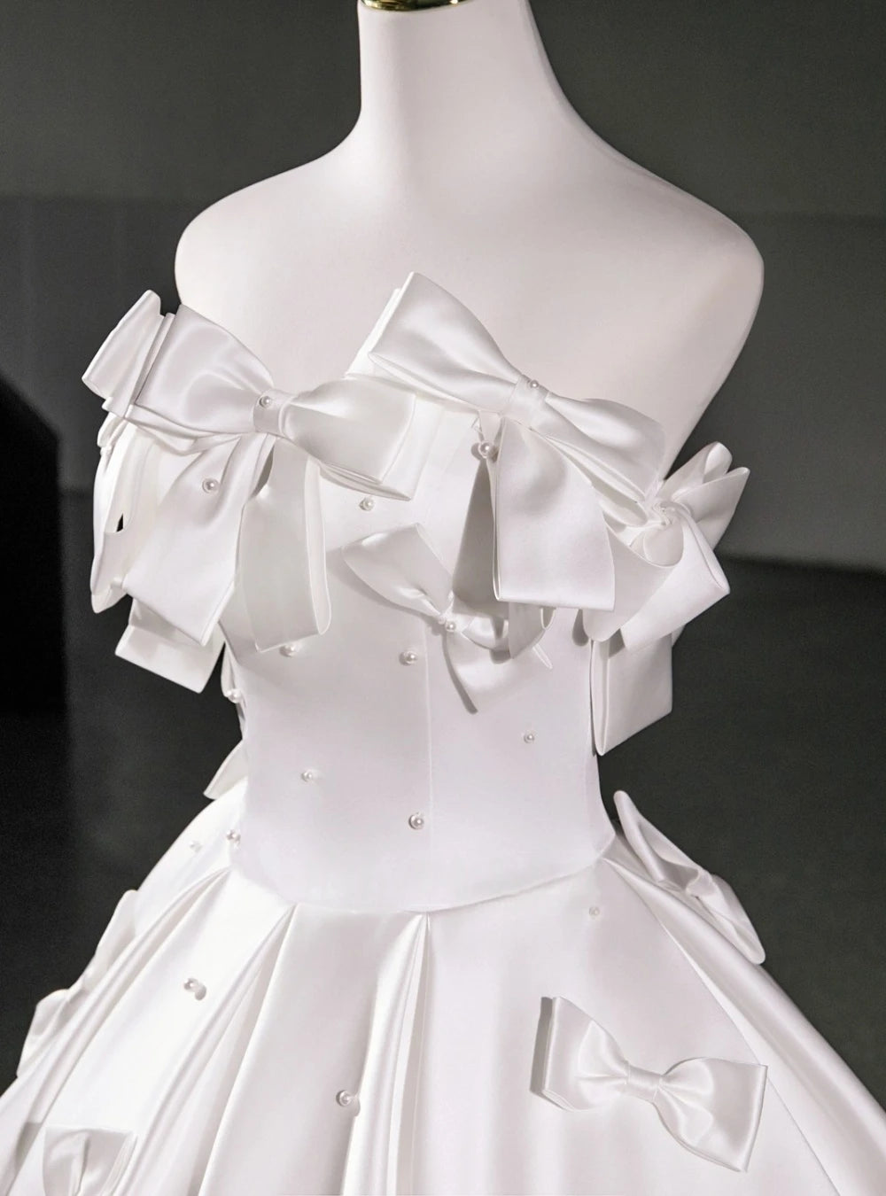 Elegant A-Line Off-Shoulder Bow Beaded Satin White Short Homecoming Dresses