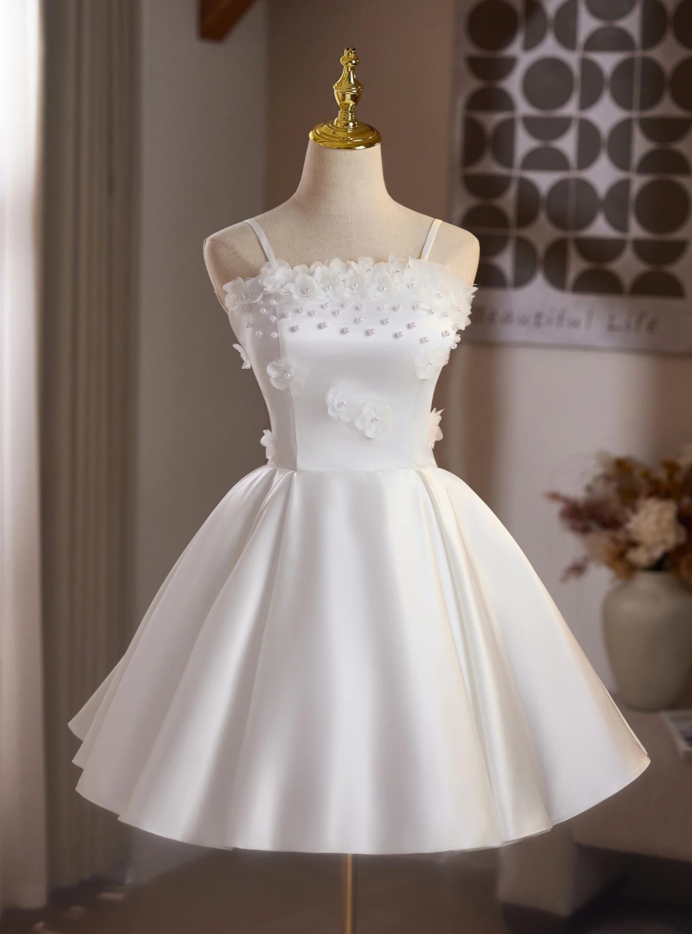 Elegant A-Line Spaghetti Straps Floral Pearl Satin White Short Homecoming Dresses