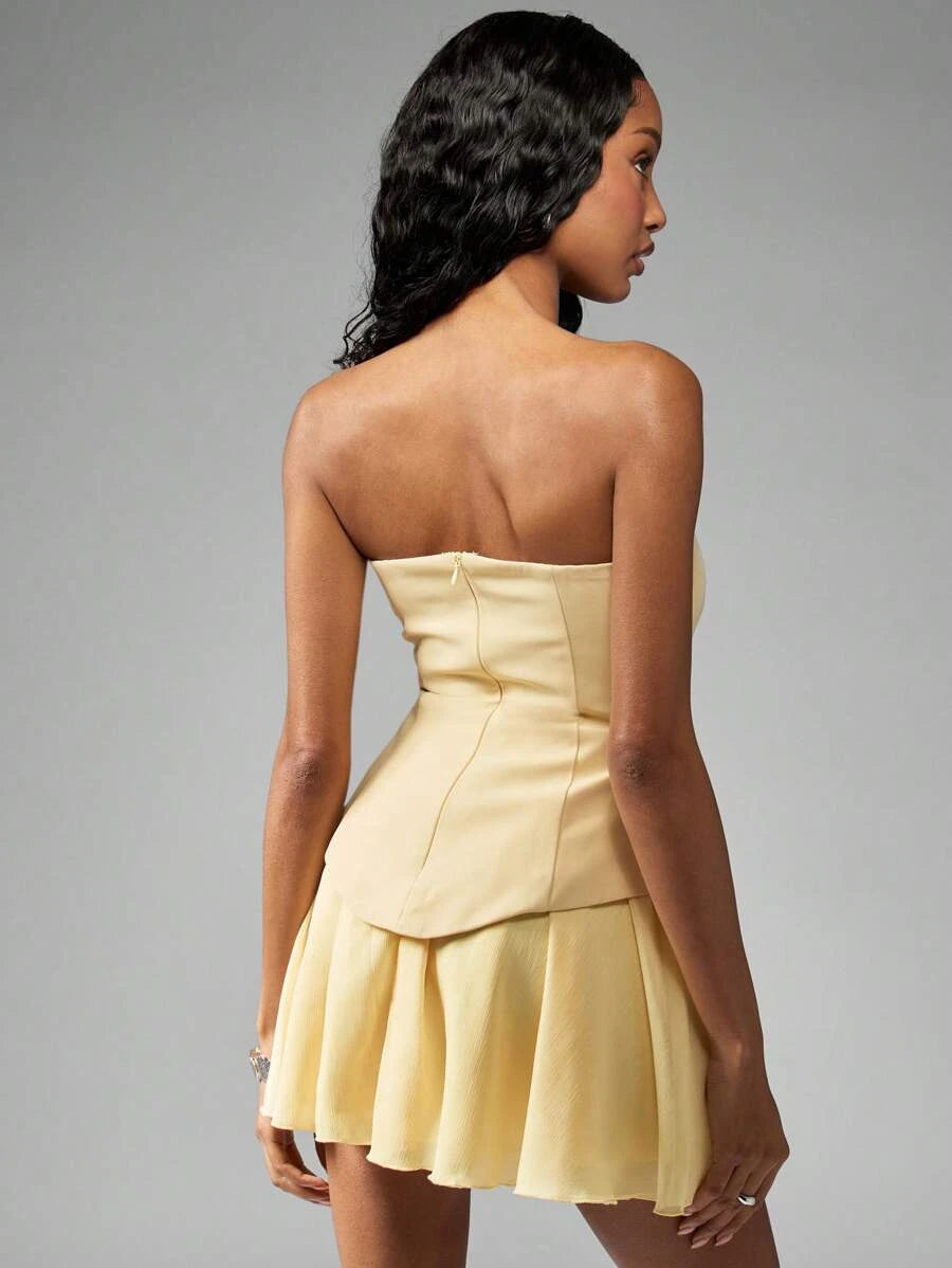 Elegant A-Line Strapless Layers Pleated Chiffon Light Yellow Mini Homecoming Dress