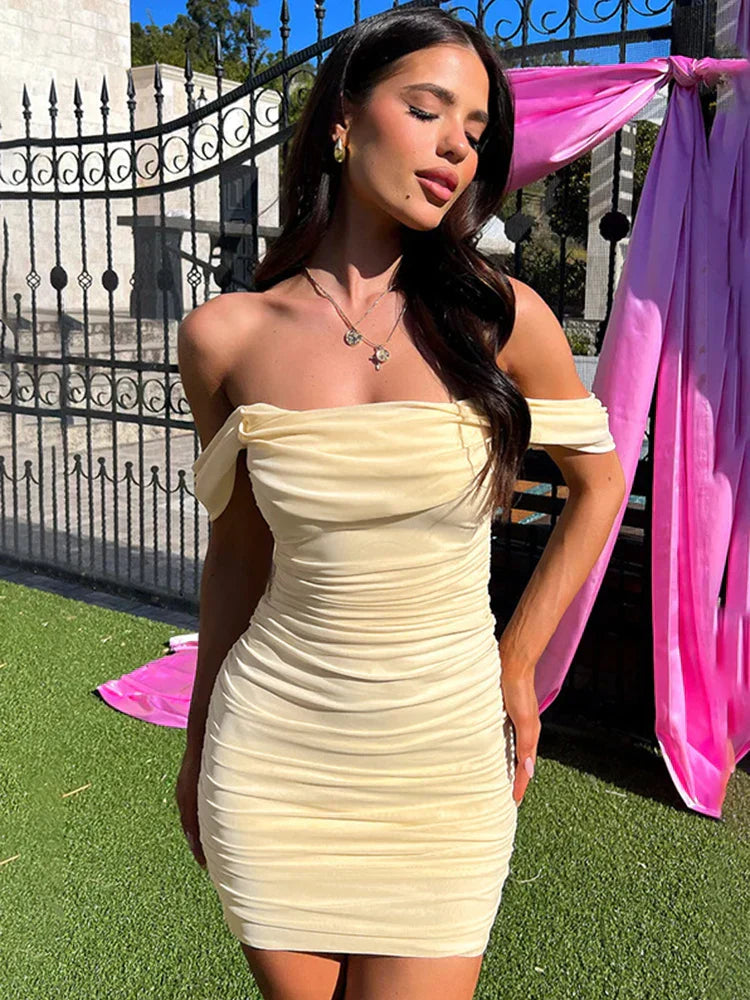 Elegant Bodycon Off-Shoulder Ruched Fitted Light Yellow Mini Homecoming Dresses