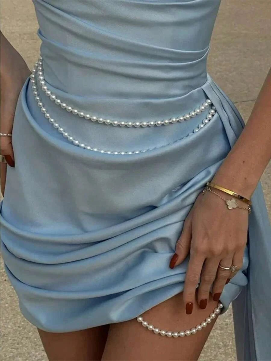 Elegant Fitted Strapless Pearl Satin Light Blue Mini Homecoming Dress With Streamer