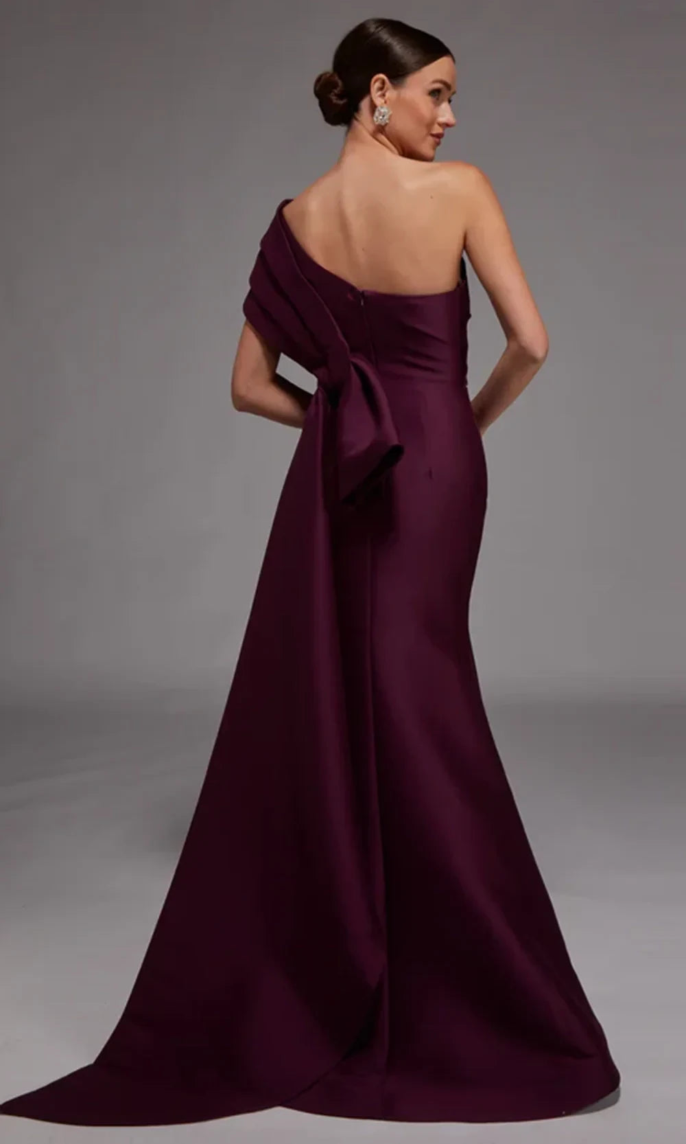 Elegant Mermaid One-Shoulder Ruched Drape Plum Floor-Length Prom Dress