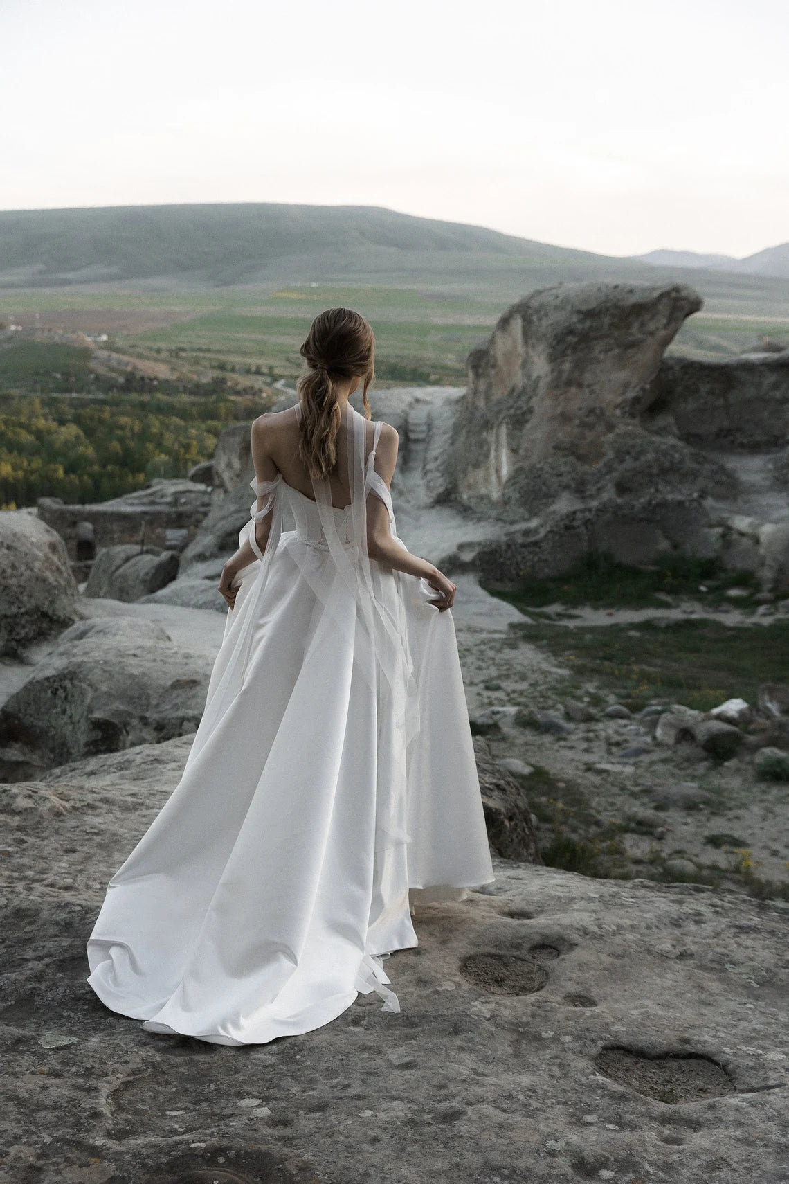 Elegant Satin White Wedding Dress Corset Wedding Dress A-line Off Shoulder Wedding Dress Victorian Wedding Dress Low Waist Wedding Dress