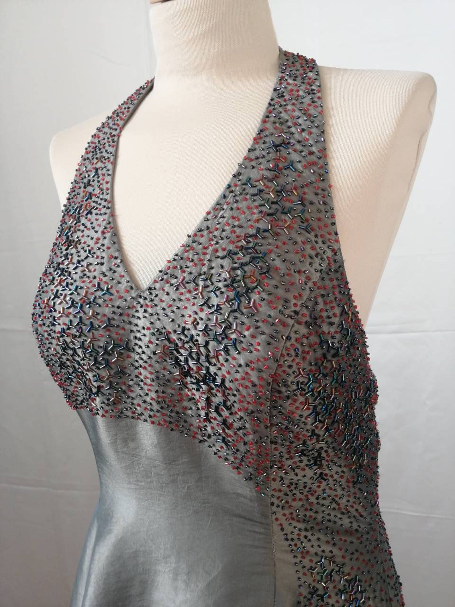 Embroidered Wedding Dress Sparkling Beads Waterfall Naked Back Lace Up Dress Prom Party Dress