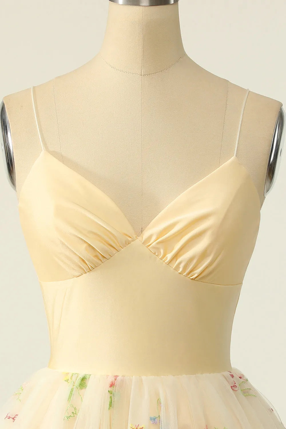 Weitese Champagne Tulle A-line Homecoming Dress with Embroidery Formal Wear Dresses Prom Dress Stores ﻿