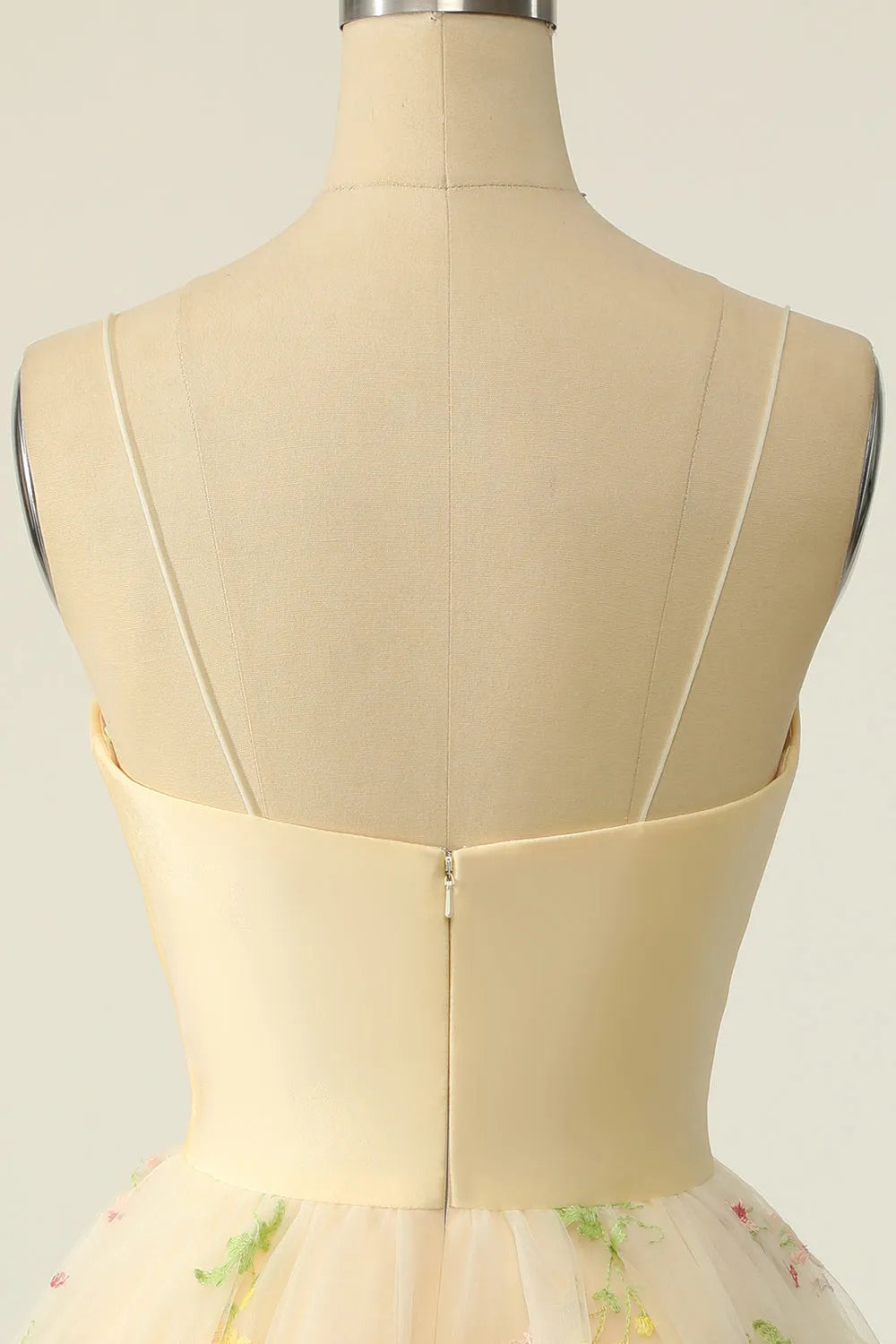 Weitese Champagne Tulle A-line Homecoming Dress with Embroidery Formal Wear Dresses Prom Dress Stores ﻿