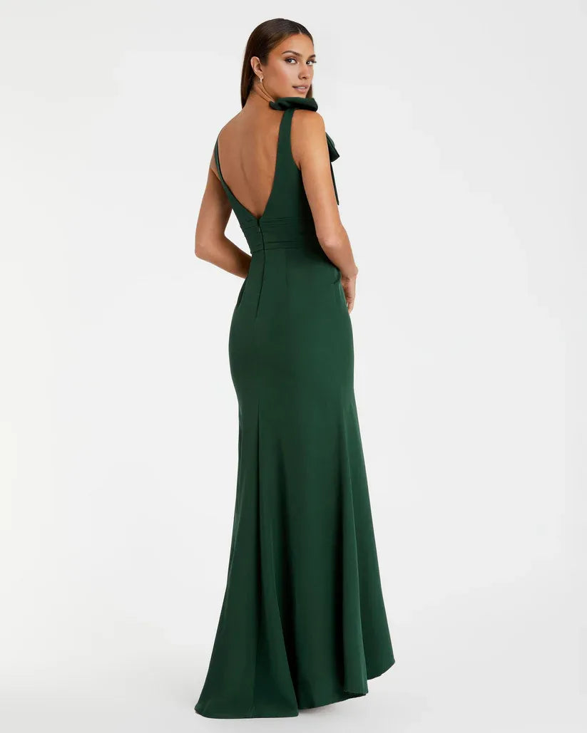 Chic Mermaid/Trumpet V Neck Sleeveless V Back Floor-Length Prom Dress