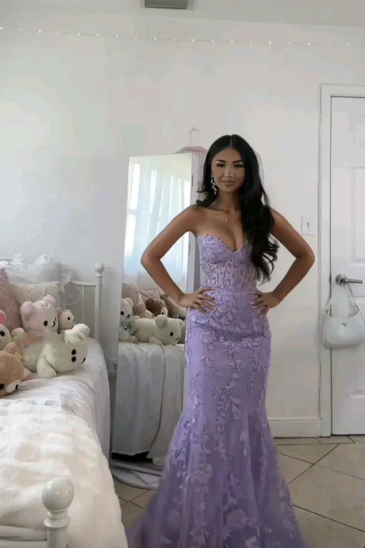 Enchanting Mermaid Strapless Sweetheart Lace-Up Corset Floral Lace Floor-Length Evening Gown