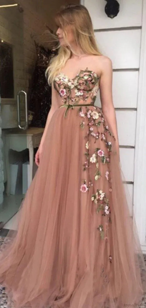 Ethereal A-Line Strapless 3D Floral Lace Tulle Maxi Prom Dress