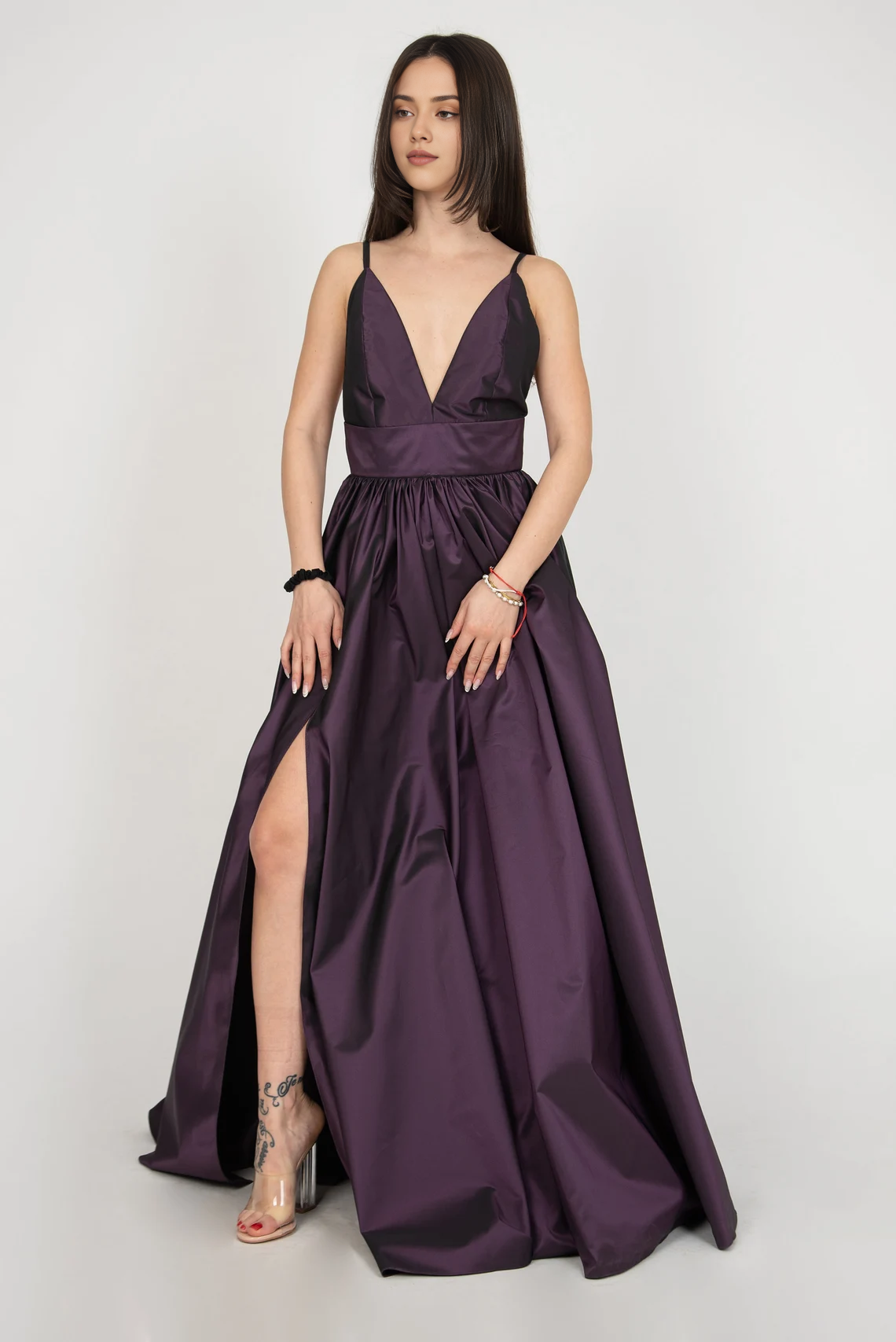 Vestido de noche largo morado con tirantes finos cruzados y escote en V profundo, vestido de fiesta, vestido romántico, vestido con espalda abierta 