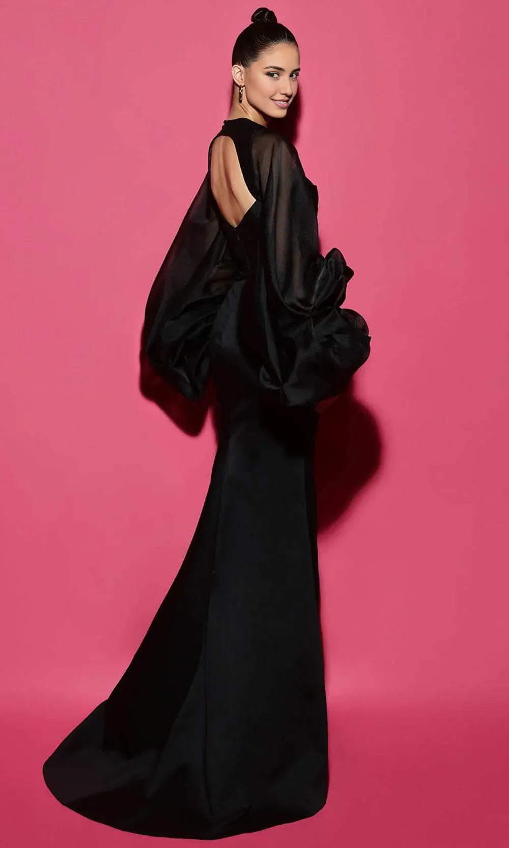 Evening Dresses For Women/ Long Balloon Ruffled Sleeve Ruched Bodice Back Cut-Out Prom Dress Evening Dresses