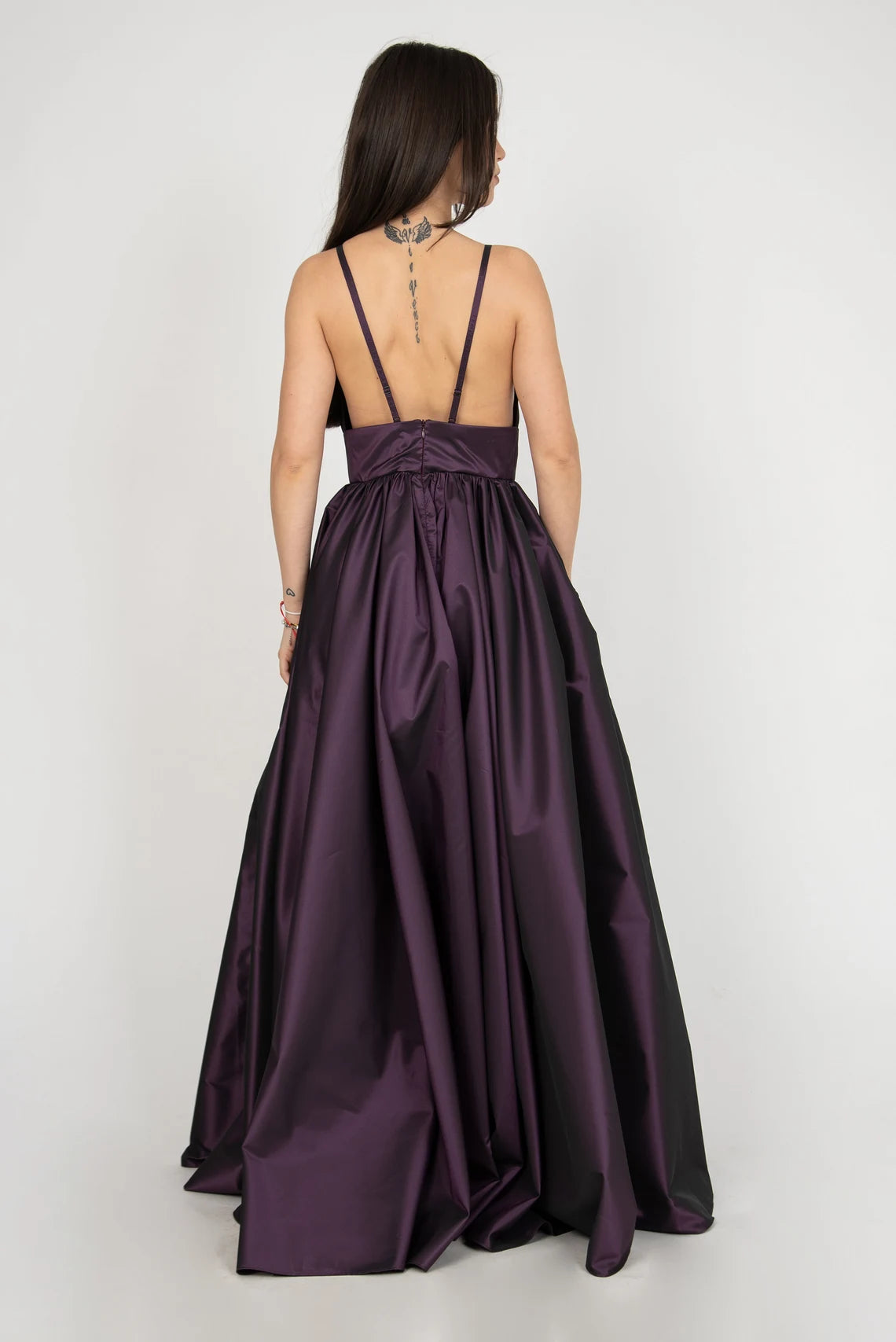 Vestido de noche largo morado con tirantes finos cruzados y escote en V profundo, vestido de fiesta, vestido romántico, vestido con espalda abierta 