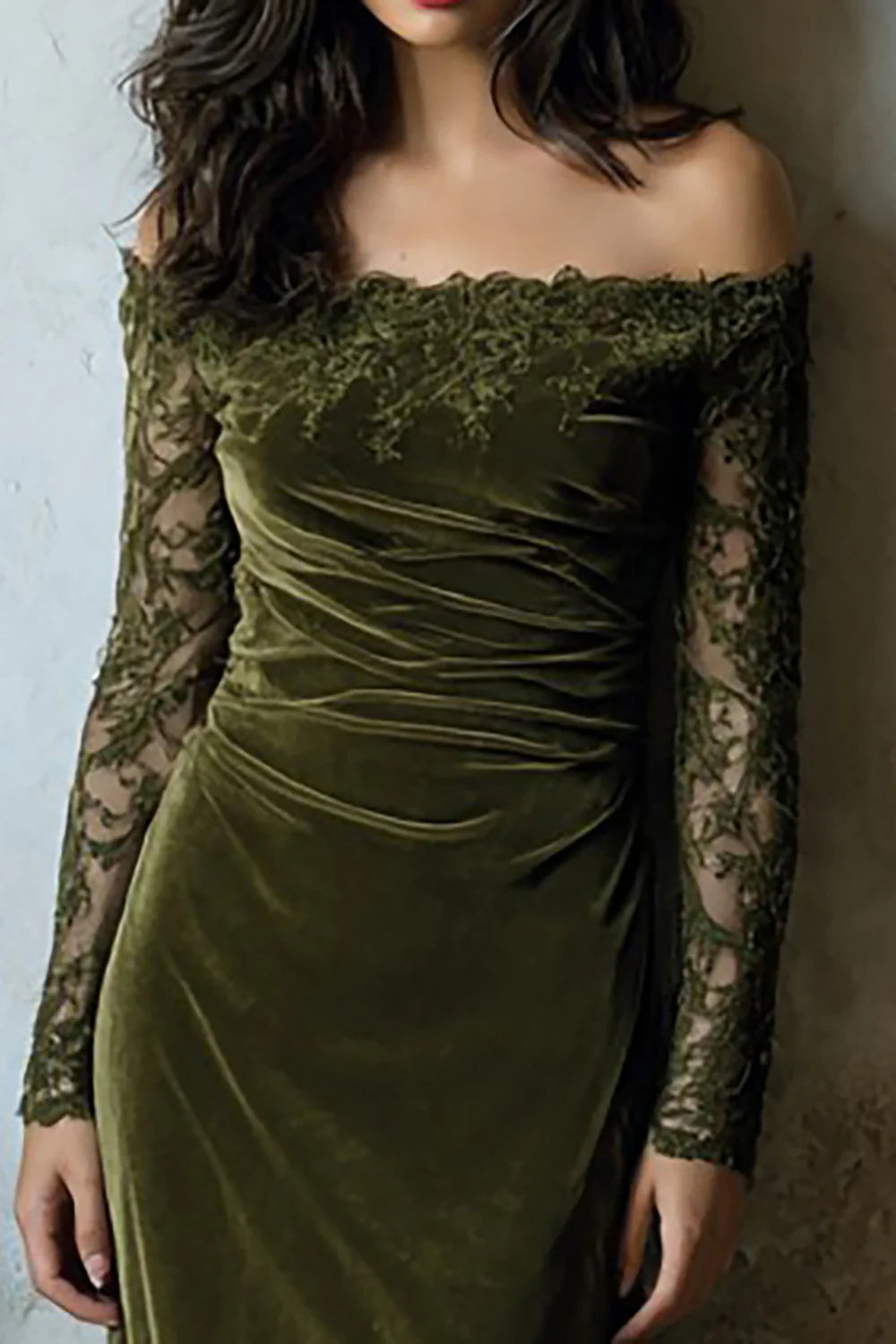 Exquisite Mermaid/Trumpet Off the Shoulder Long Sleeve Velvet Floor-Length Prom Dress