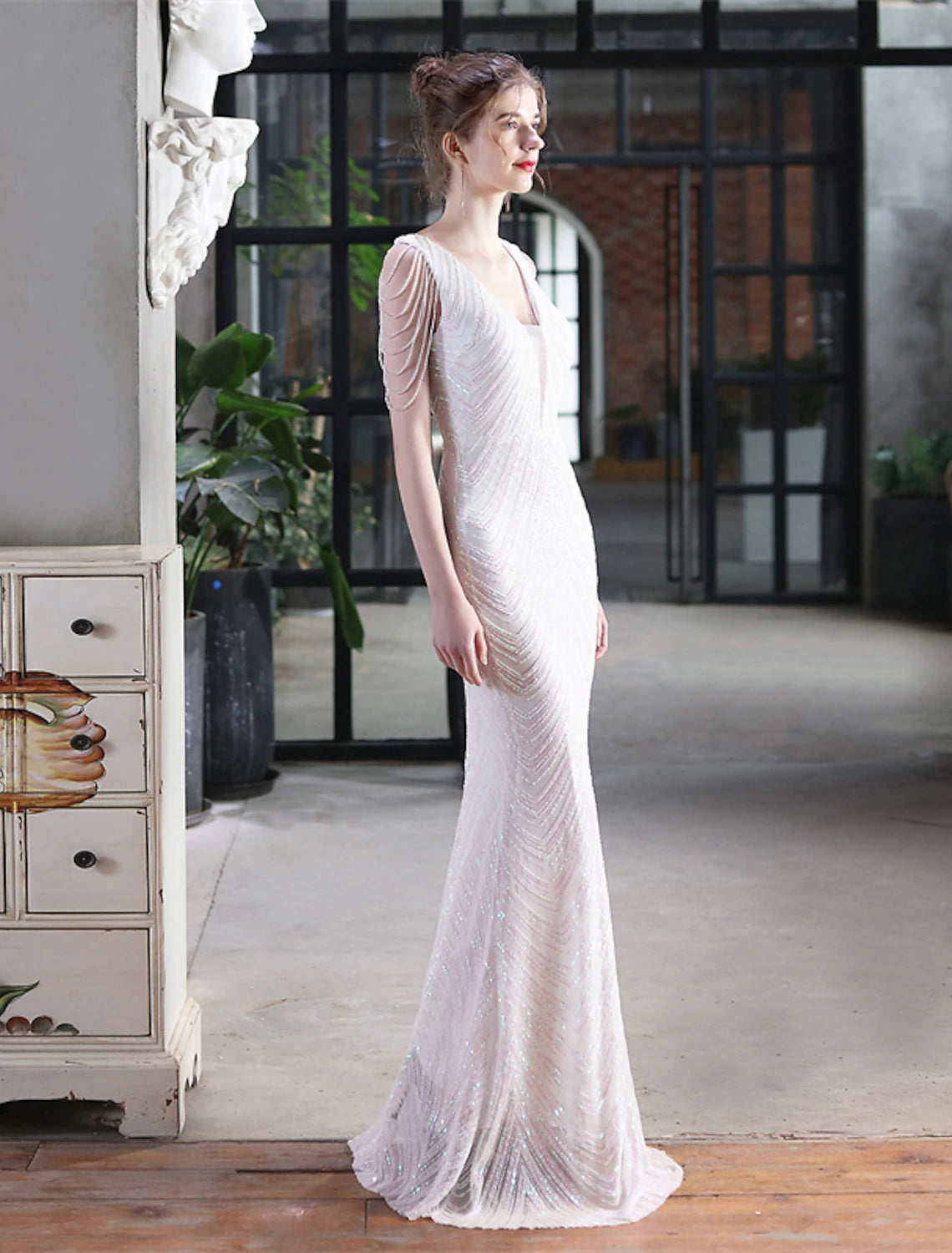 Weitese Mermaid / Trumpet Evening Gown Sparkle & Shine Dress Formal Wedding Guest Floor Length Sleeveless V Neck Sequined with Fringe Sequin Tassel