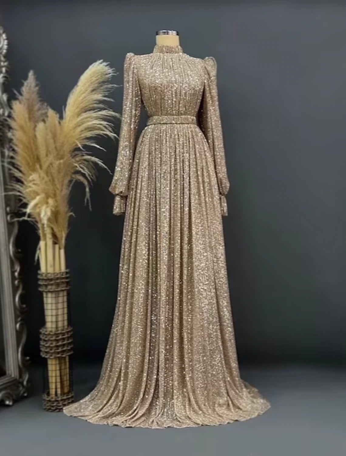 Weitese A-Line Evening Gown Elegant Dress Red Green Dress Black Tie Floor Length Long Sleeve Jewel Neck Fall Wedding Guest Sequined with Ruched