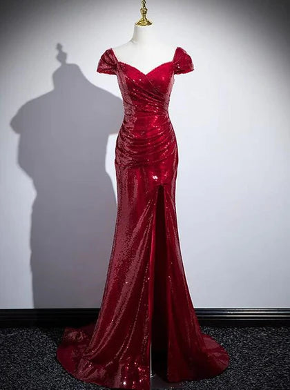 Vestido de noche largo estilo sirena con lentejuelas rojas y hombros descubiertos