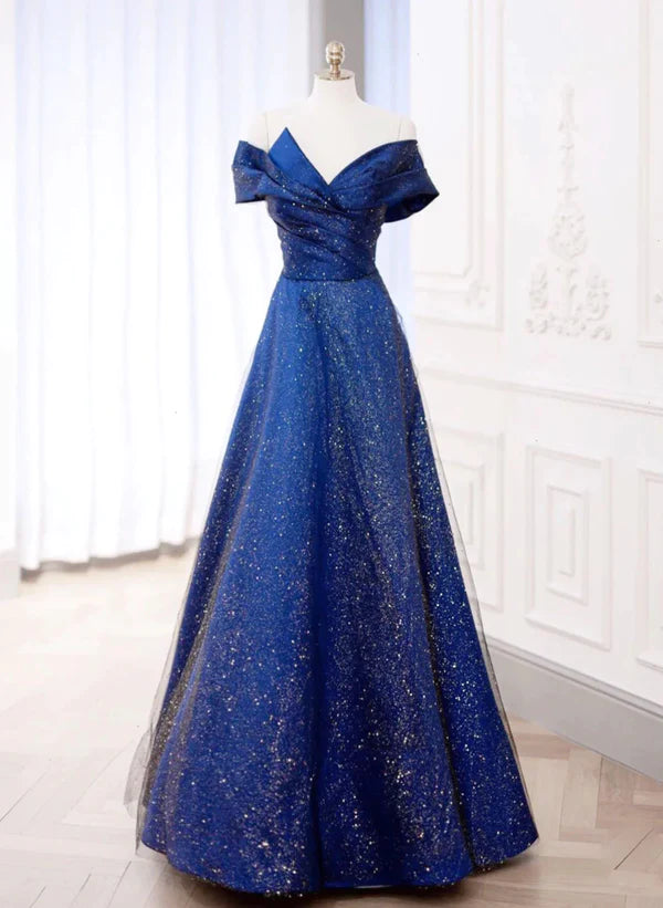 Robe de bal bleu marine en tulle et dentelle à manches longues
