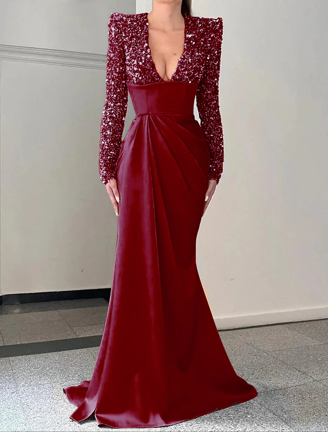 Weitese Mermaid / Trumpet Evening Gown Elegant Dress Formal Sweep / Brush Train Long Sleeve V Neck Satin with Pleats Sequin