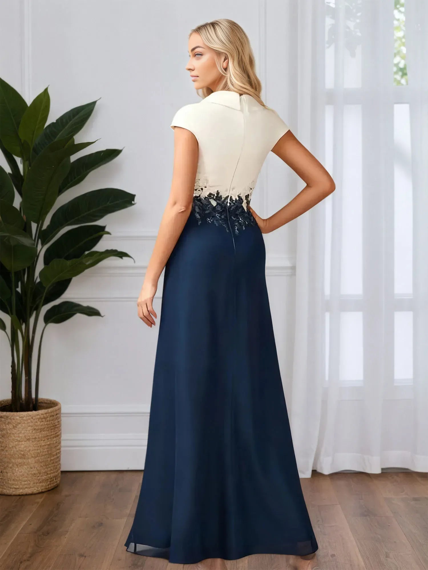 Fashion A-line V Neck Sleeveless Chiffon Appliques Floor-Length Mother of the Bride Dress