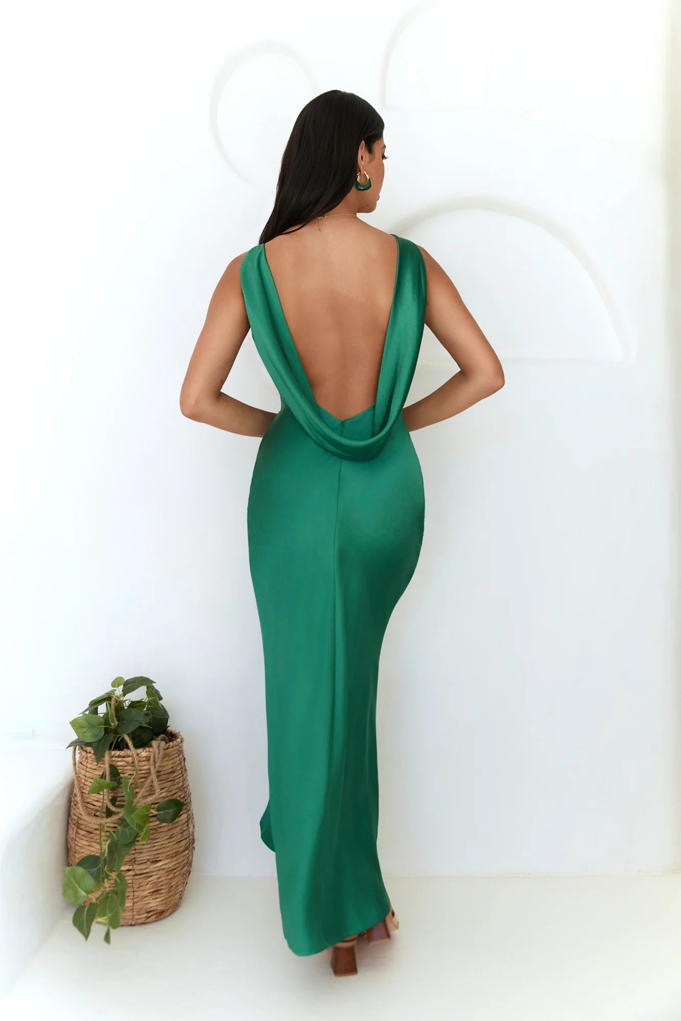 Fashion Boat Neck Low Open Back Pleated Floor-Length Dress Emerald Mermaid Sleeveless Solid Color Prom Dress